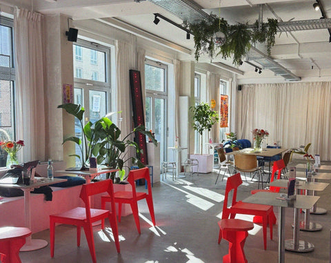 Mangala Chai im Café: unsere Hamburger Partner-Cafés